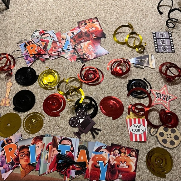 50 piece Turning Red Birthday
Banners & Swirls Bundle - Picture 1 of 9